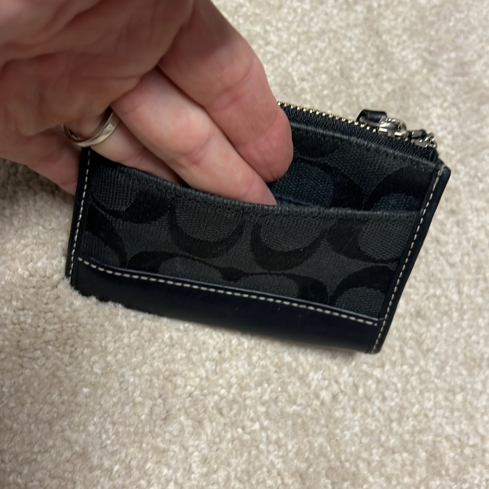 Coach Leather Black Shoulder Purse with Matching Coin Wallet - Picture 17 of 17